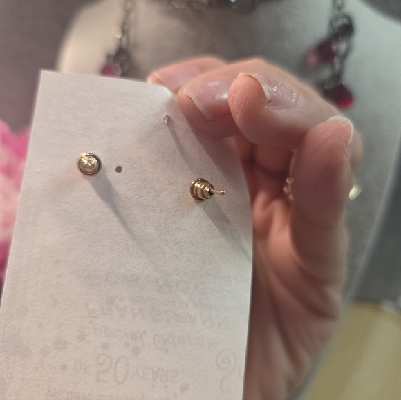 Red and Gunmetal Floral Necklace Jewelry Set - Picture 4 of 8